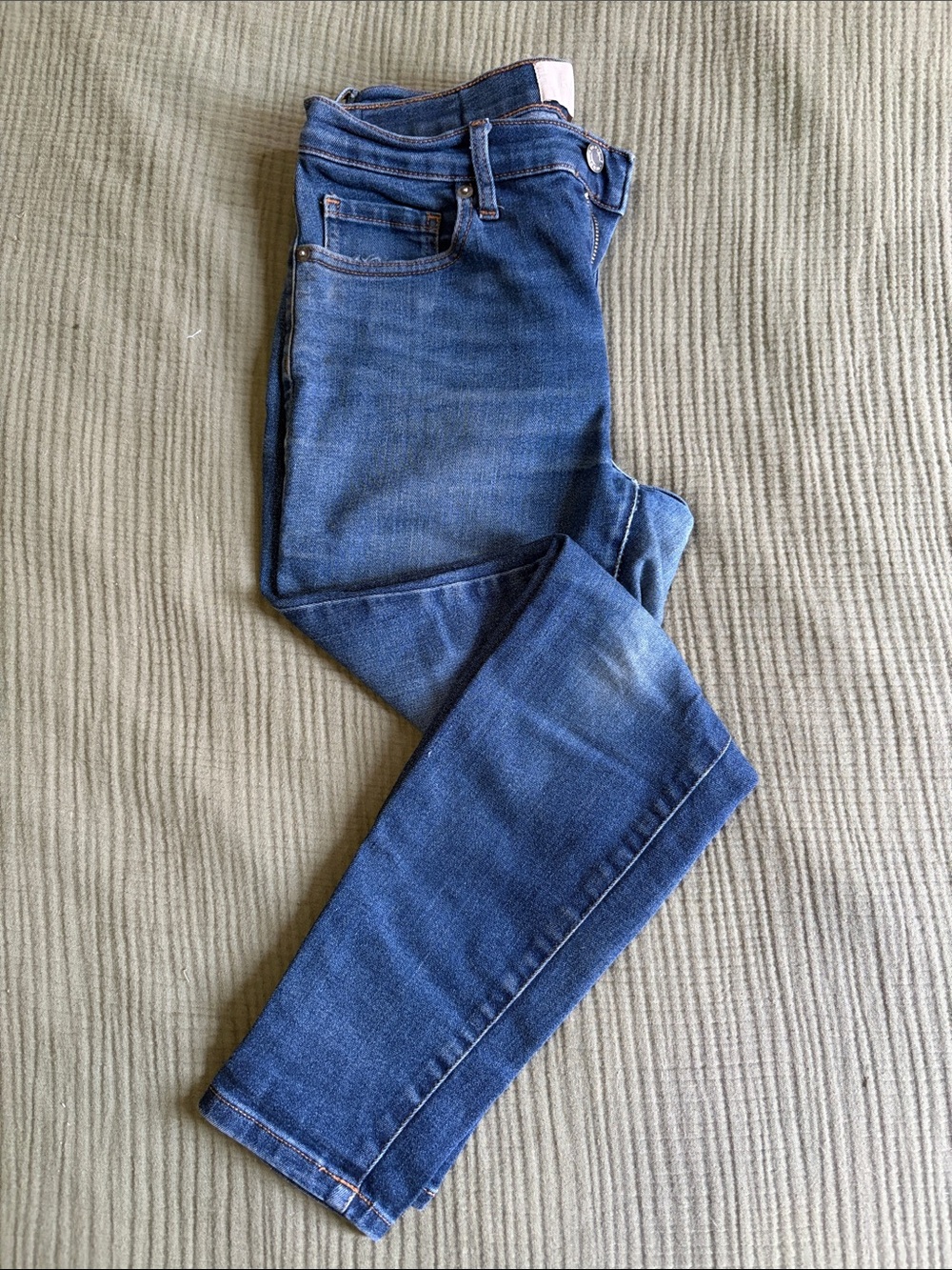 Everlane Women’s Cropped Blue Denim Ankle Jeans